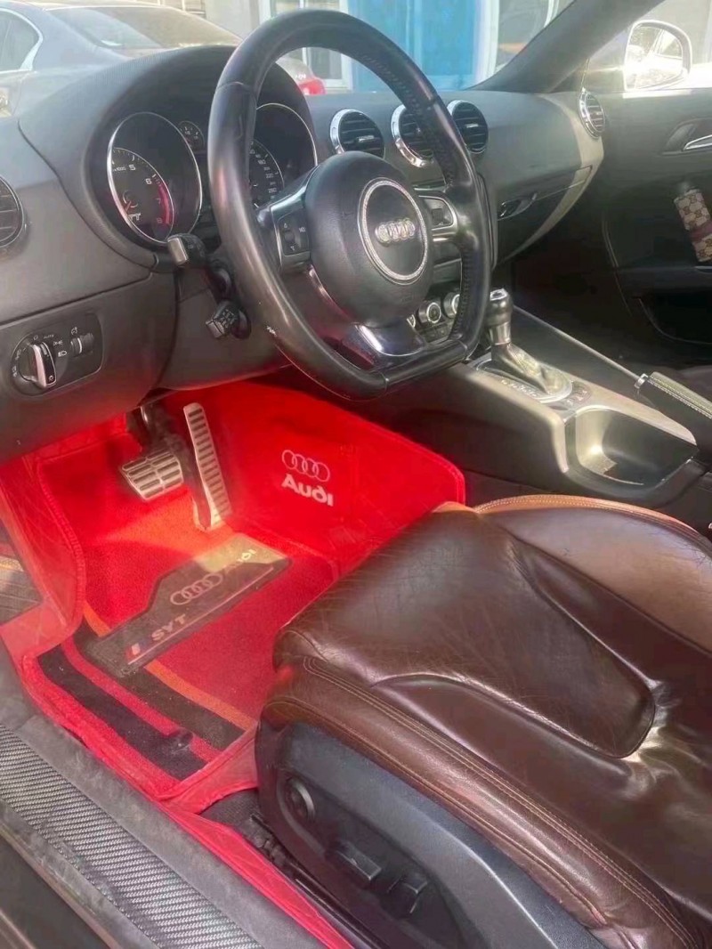 邯郸13年奥迪TT8