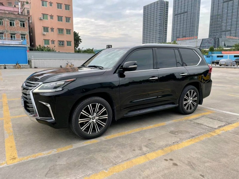 广州18年雷克萨斯LX3
