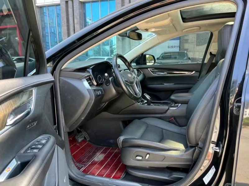 东莞17年凯迪拉克XT57