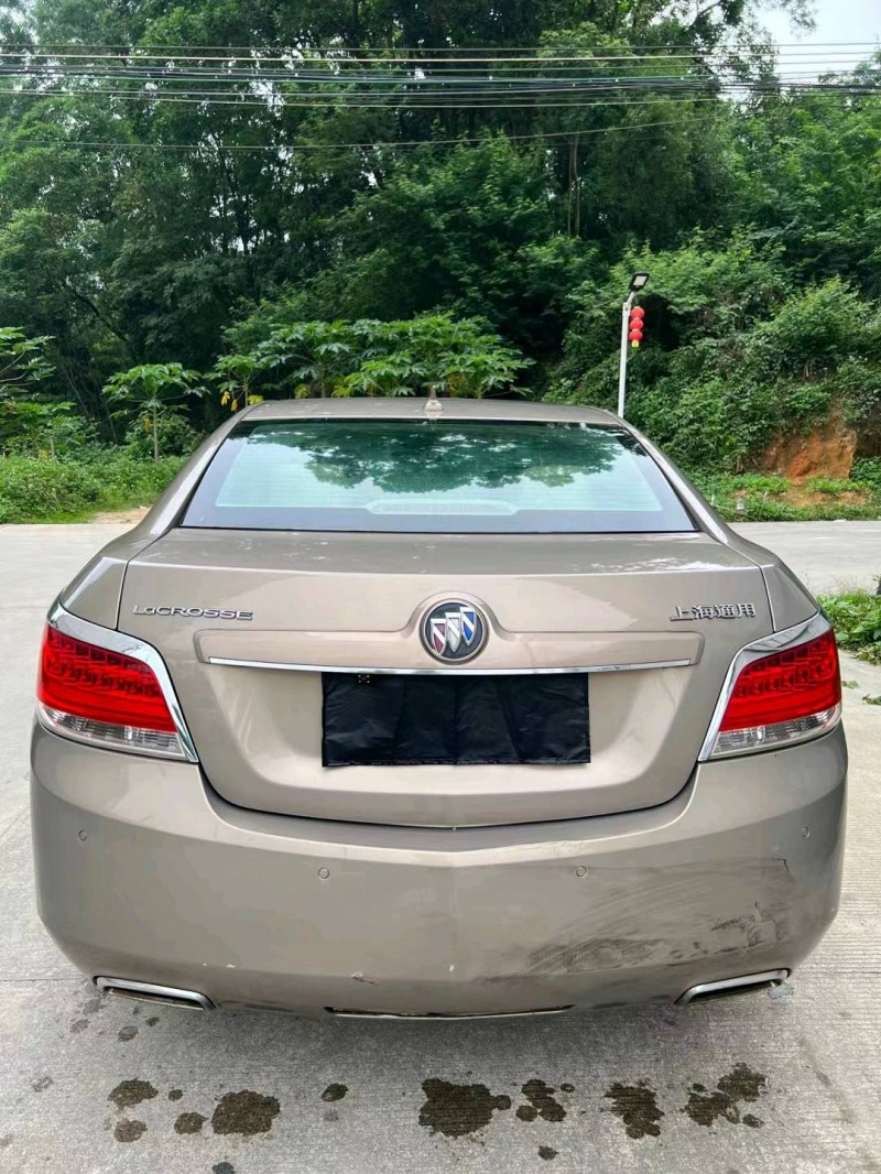 广州11年别克君越4