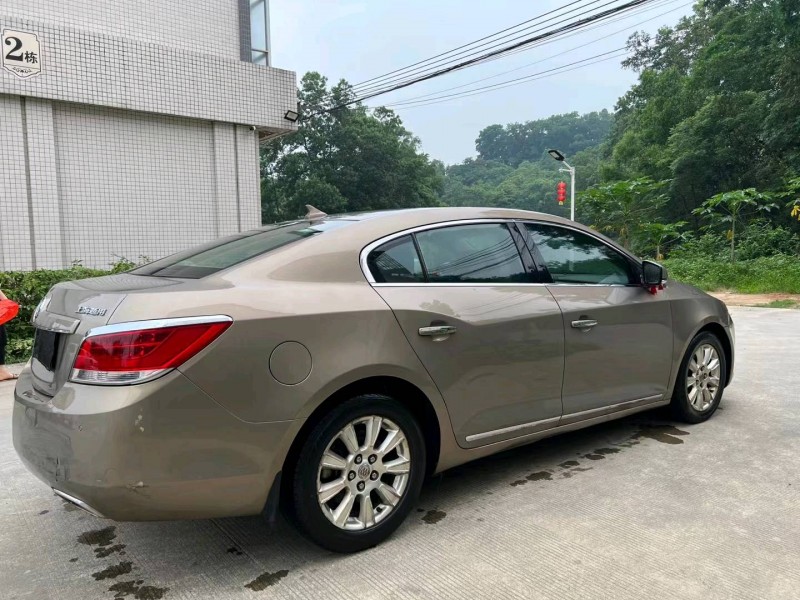 广州11年别克君越5