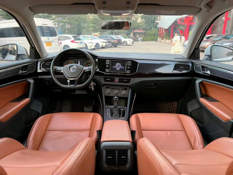 东莞19年大众探岳5