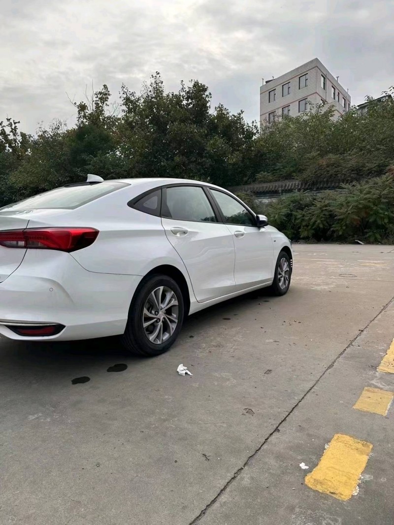 邯郸22年别克威朗3