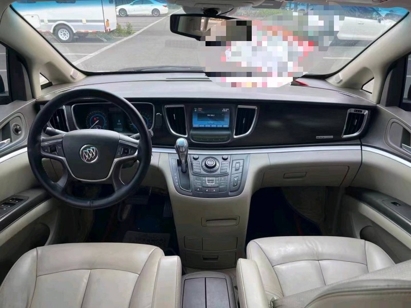 济宁13年别克GL84