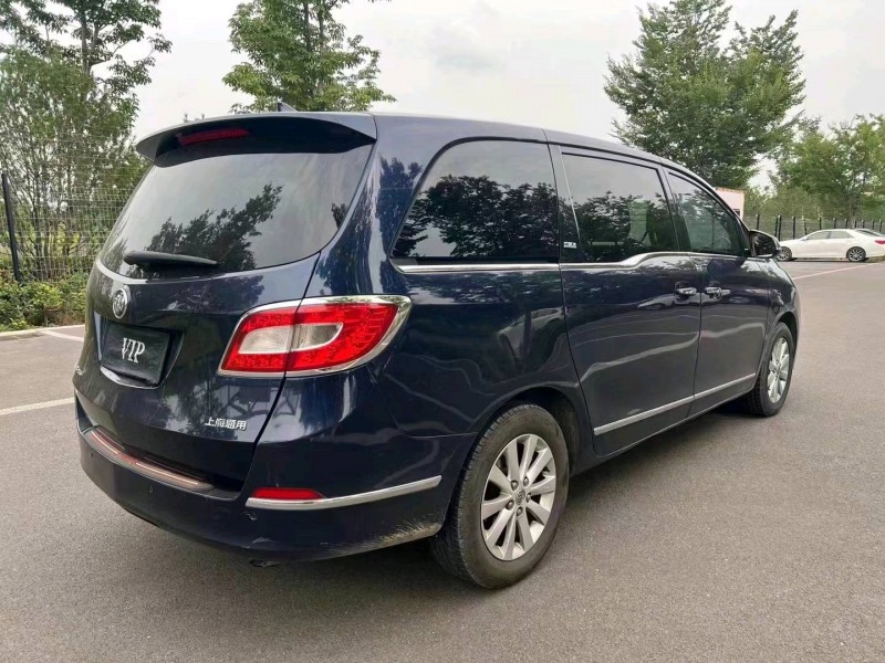 济宁13年别克GL88