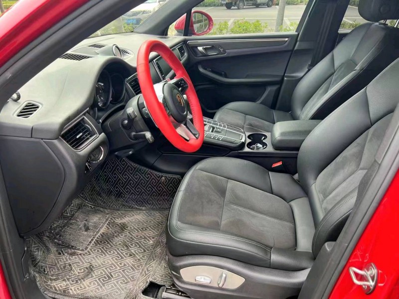 济宁17年保时捷Macan4