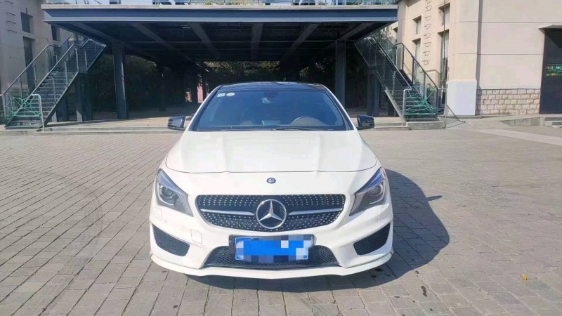 东营15年奔驰CLA1