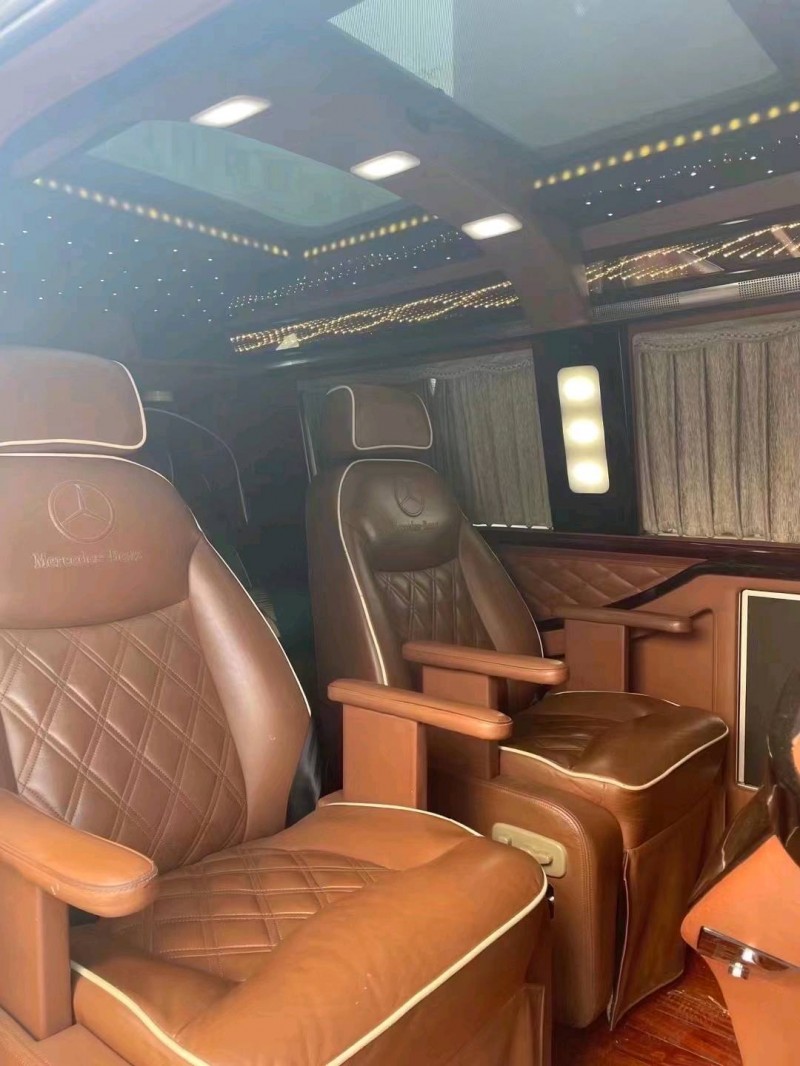 枣庄14年奔驰威霆2