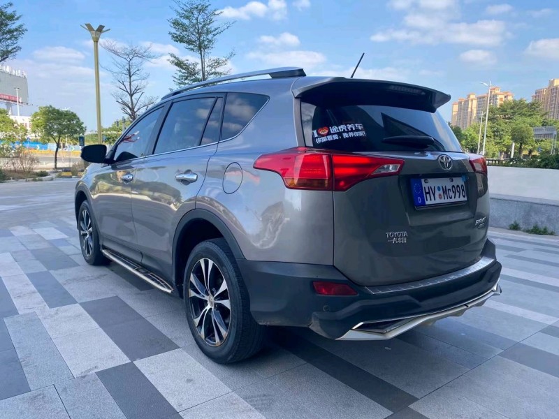 东莞14年丰田RAV4荣放4