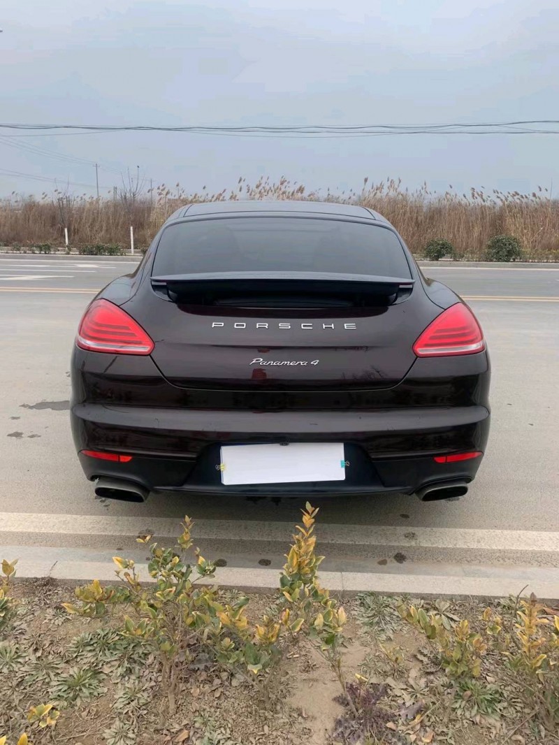 徐州14年保时捷帕拉梅拉9