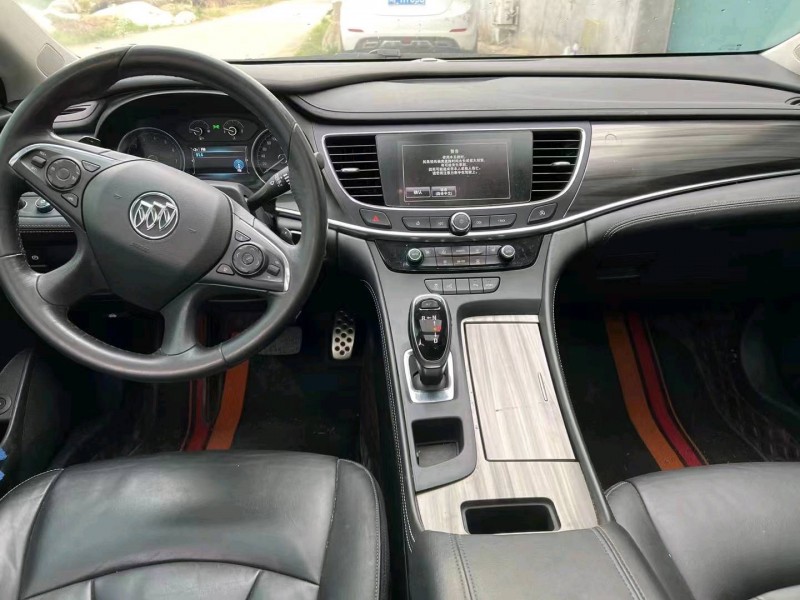 枣庄17年别克君越1