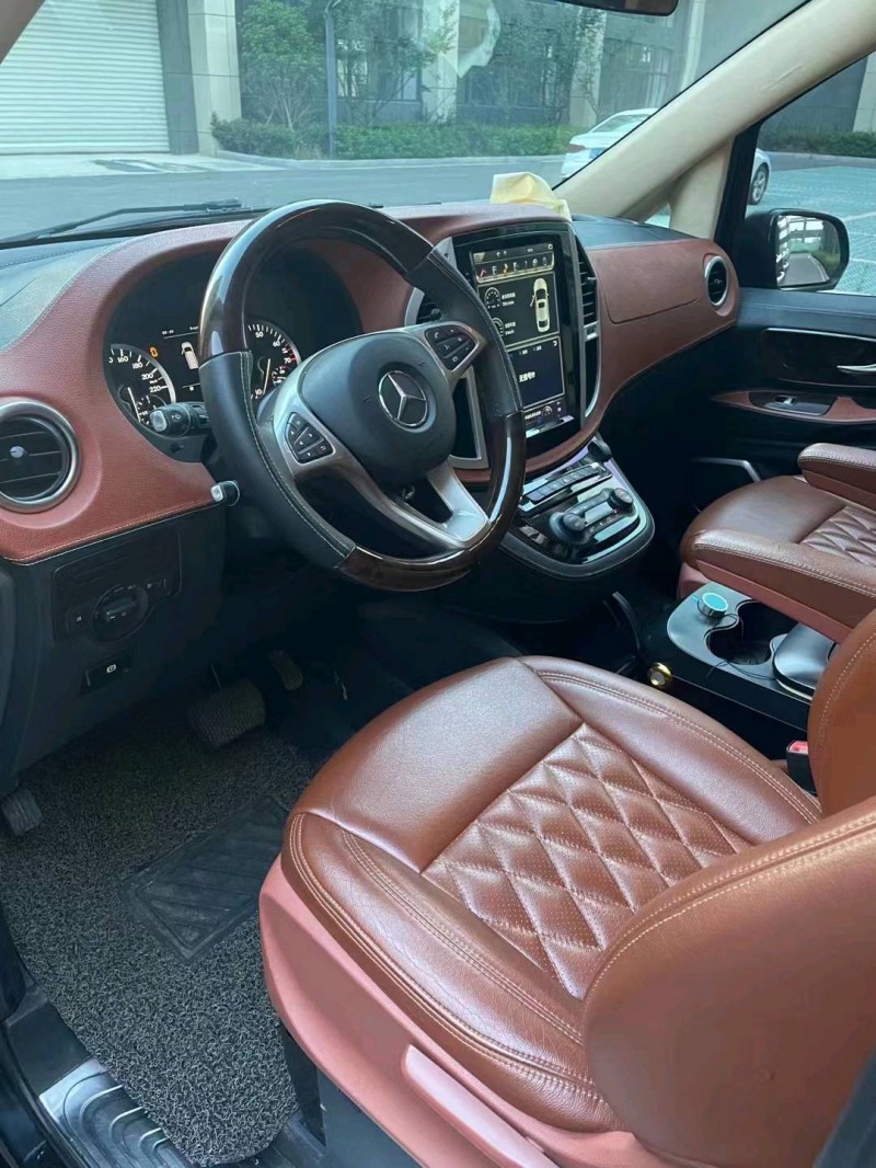 徐州17年奔驰威霆6