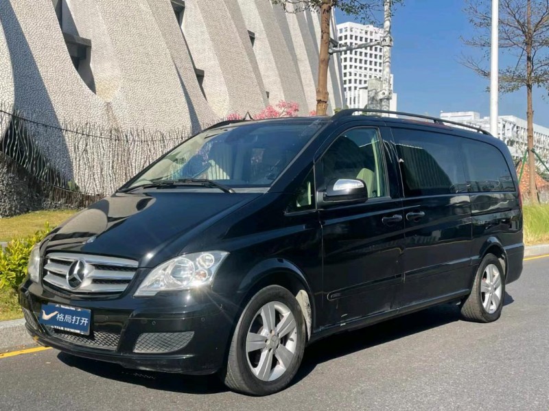 广州11年奔驰唯雅诺2