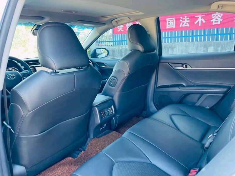 徐州18年丰田凯美瑞6