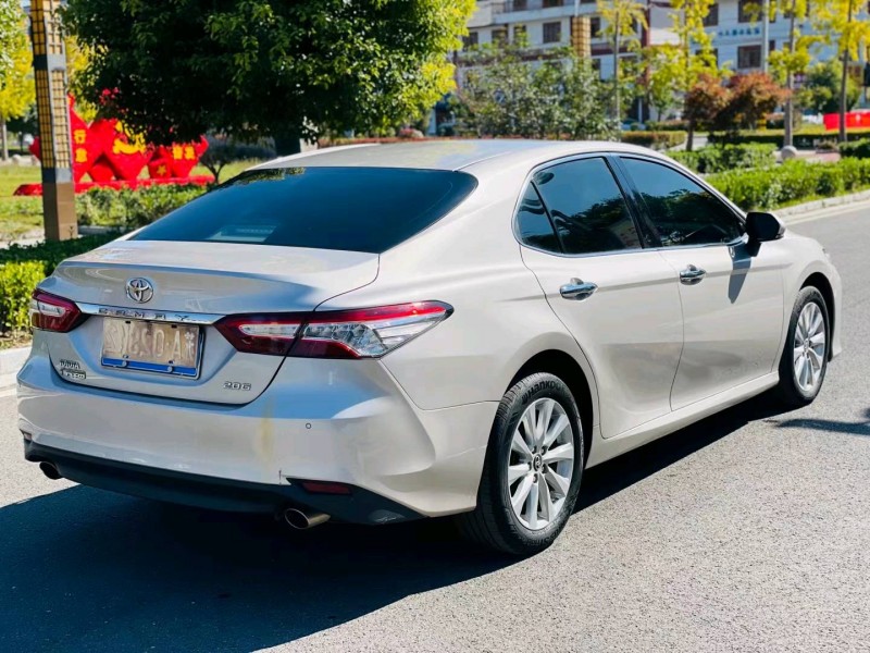 徐州18年丰田凯美瑞8