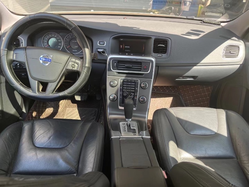 潍坊12年沃尔沃S60L7