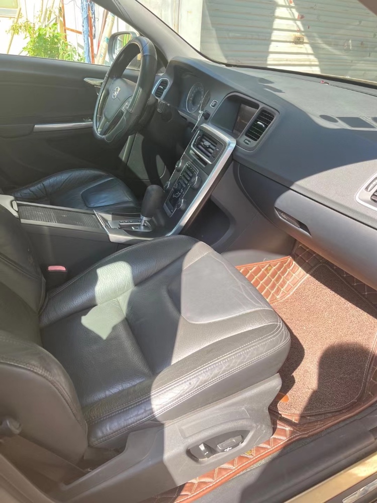 潍坊12年沃尔沃S60L8