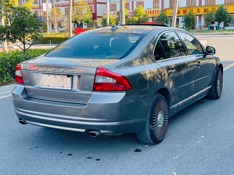徐州11年沃尔沃S80L2