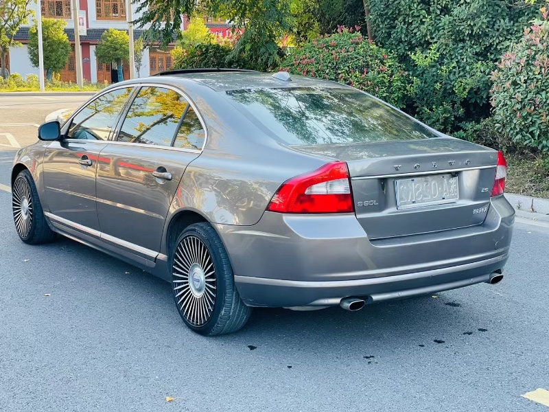 徐州11年沃尔沃S80L5