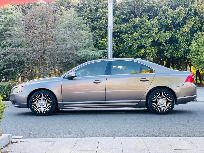 徐州11年沃尔沃S80L8