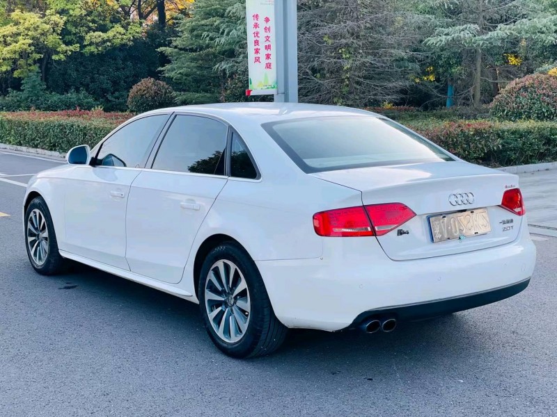 徐州11年奥迪A4L8
