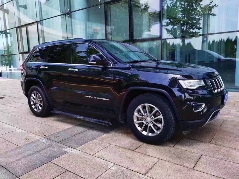 邯郸14年Jeep大切诺基8