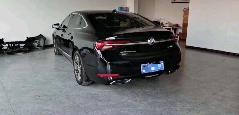 枣庄20年别克君越5