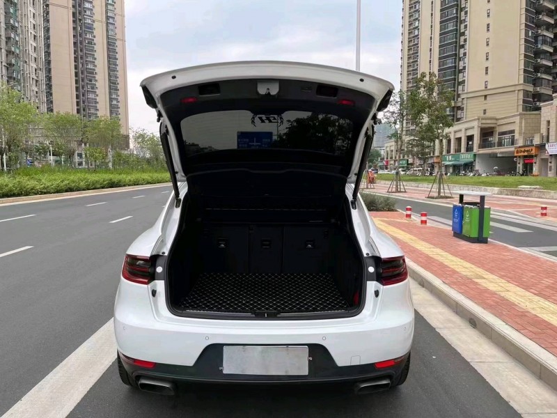 邯郸14年保时捷Macan3