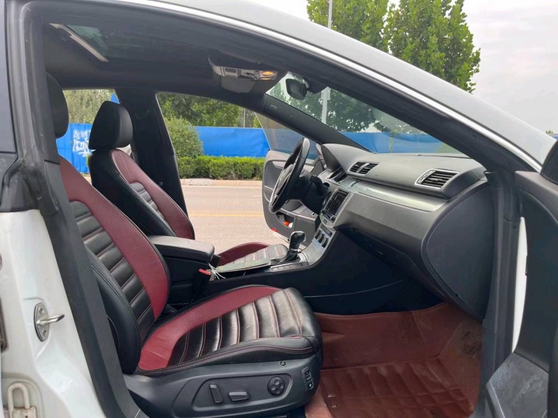 济宁17年大众CC3