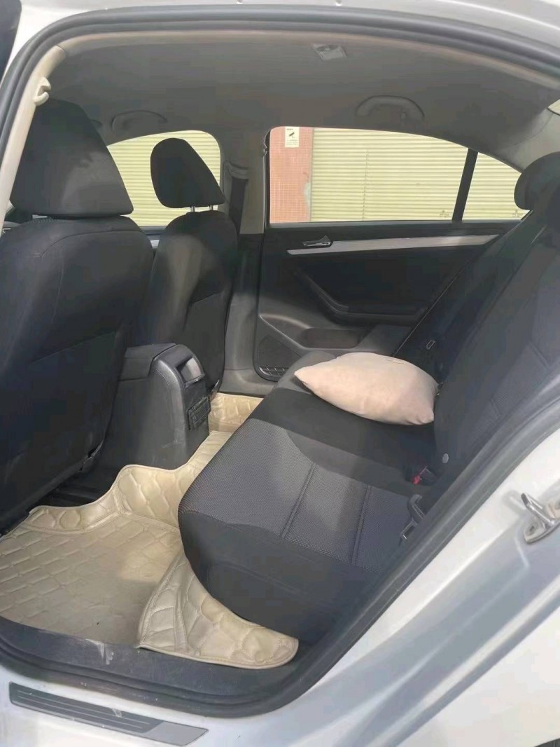 东莞15年大众速腾5