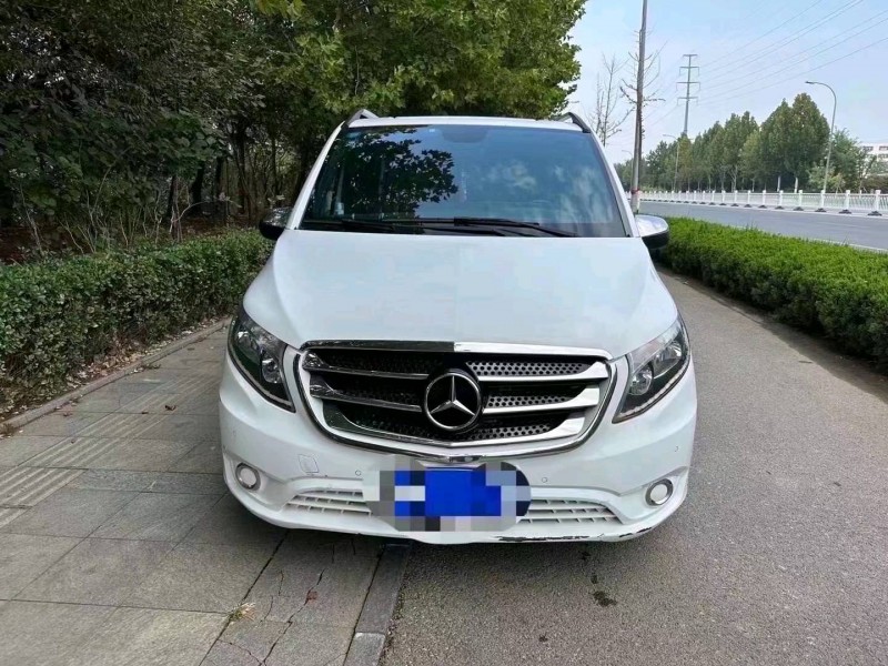 枣庄17年奔驰威霆1