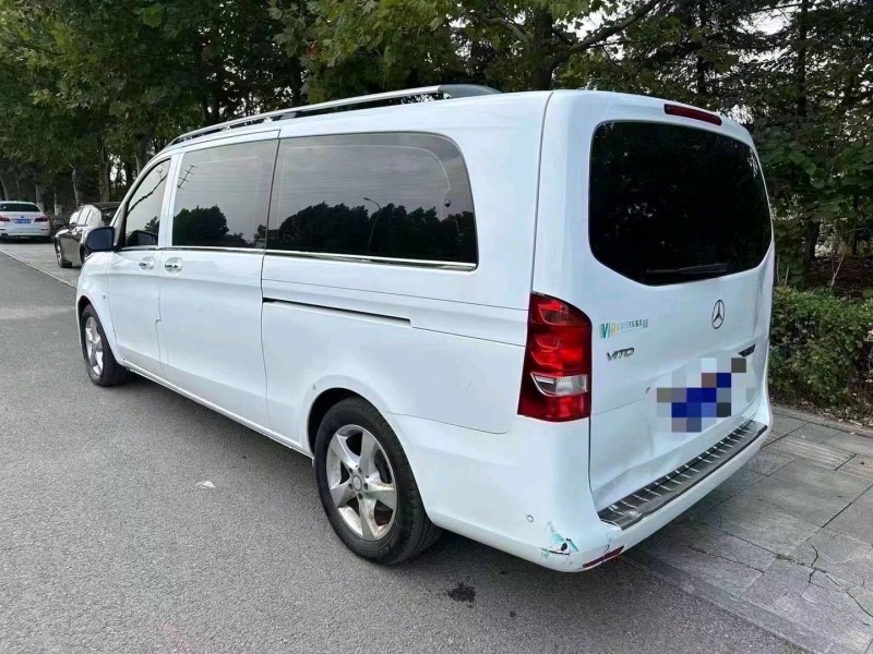 枣庄17年奔驰威霆7