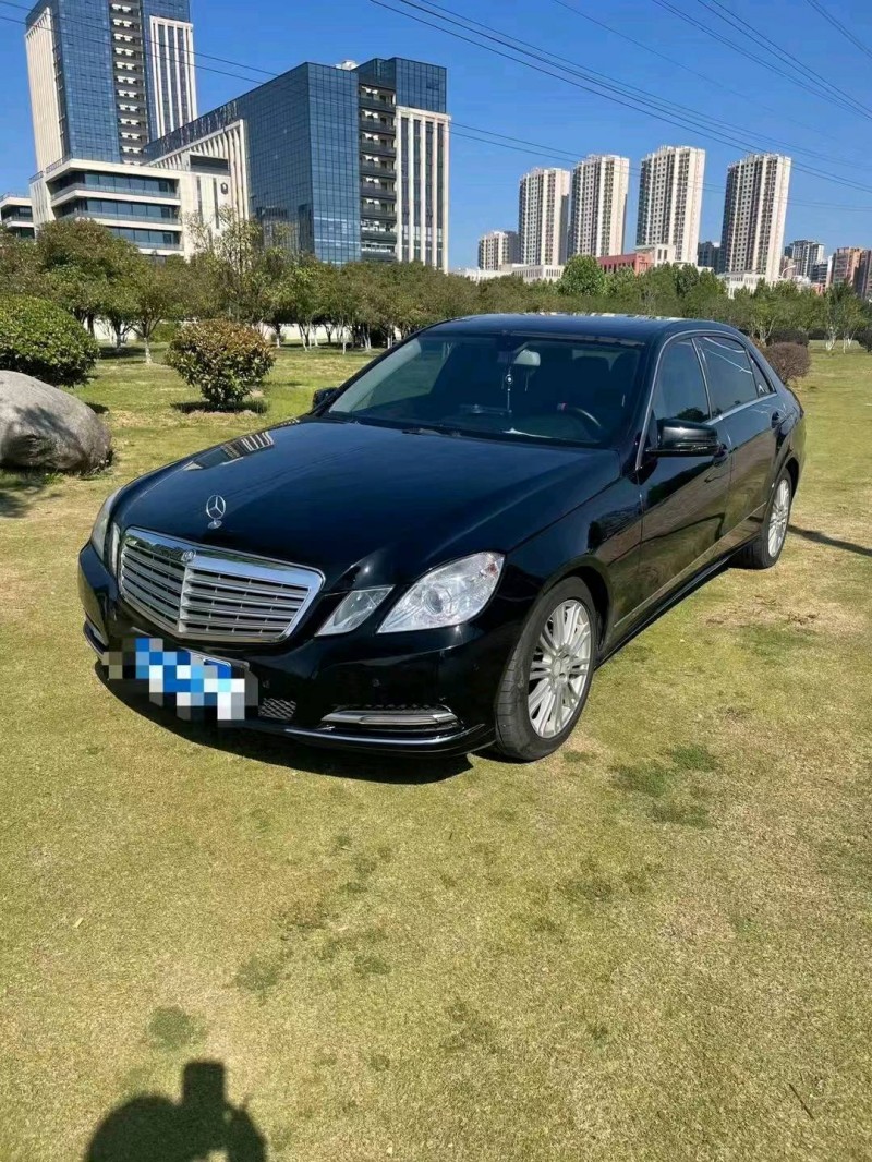 东营13年奔驰E2