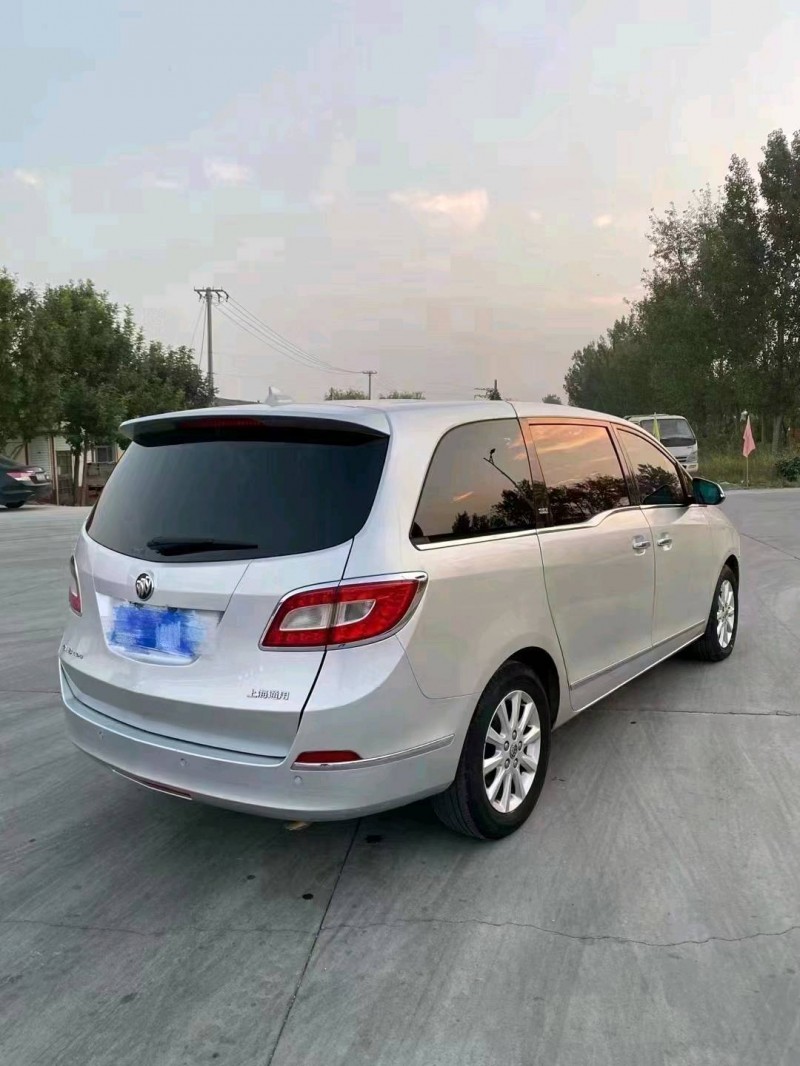 枣庄11年别克GL86