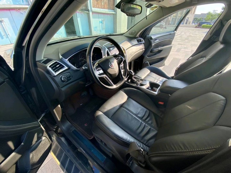 东莞16年凯迪拉克SRX4