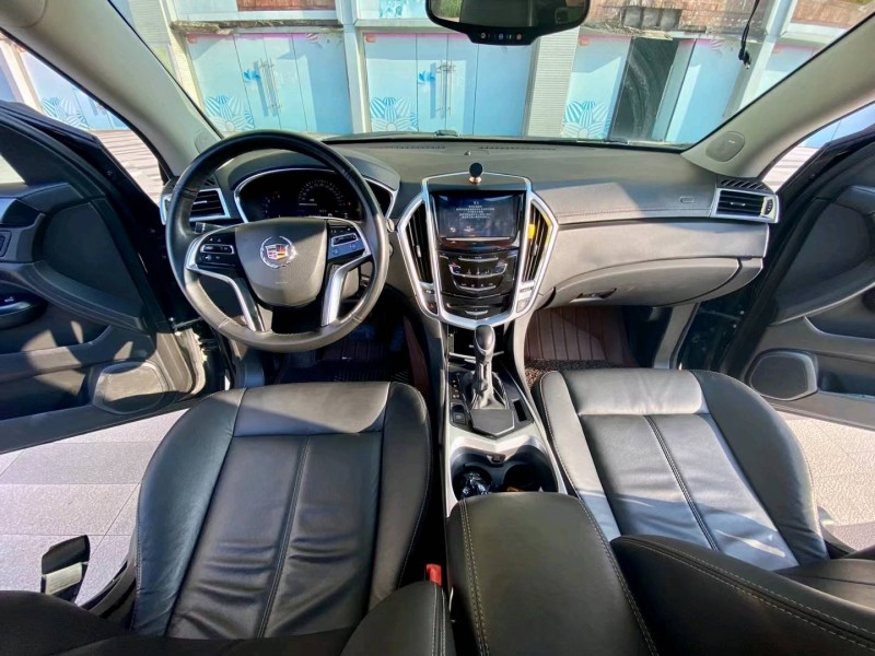 东莞16年凯迪拉克SRX3