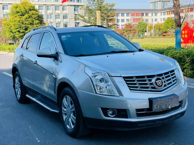 徐州13年凯迪拉克SRX8