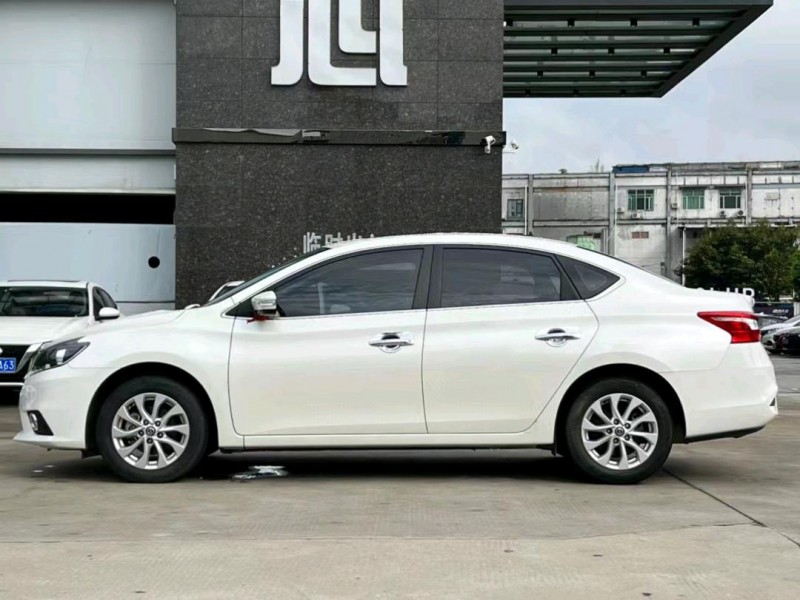 东莞18年日产轩逸4