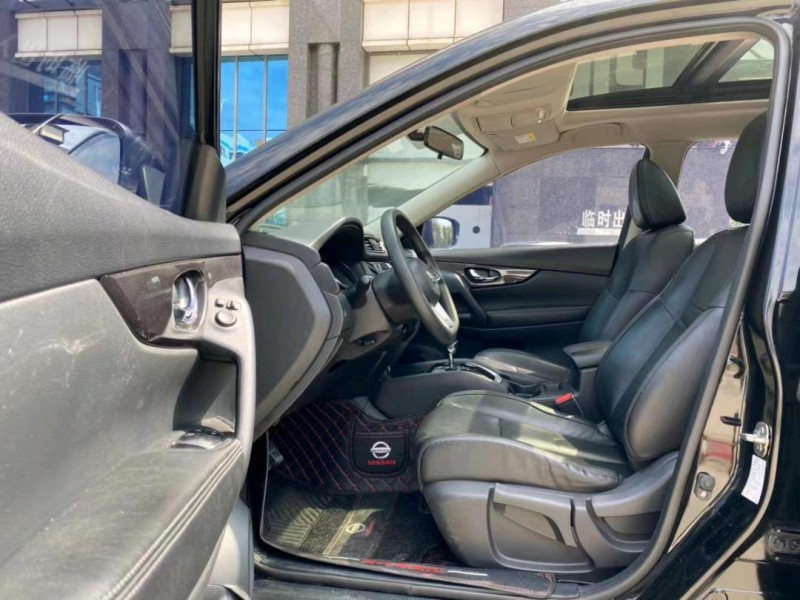 东莞18年日产奇骏7