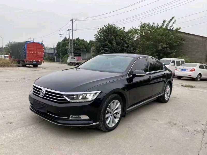 成都19年大众迈腾2