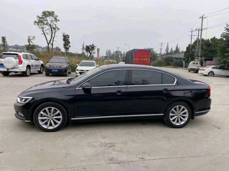 成都19年大众迈腾5