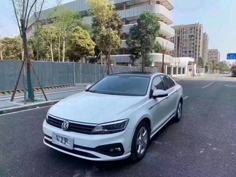 成都21年大众凌渡2