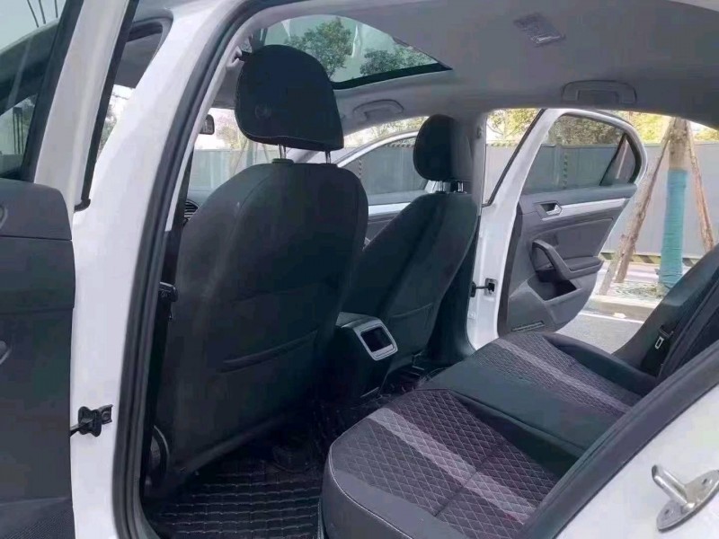 成都21年大众凌渡6