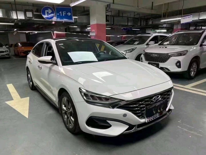 成都21年现代菲斯塔2