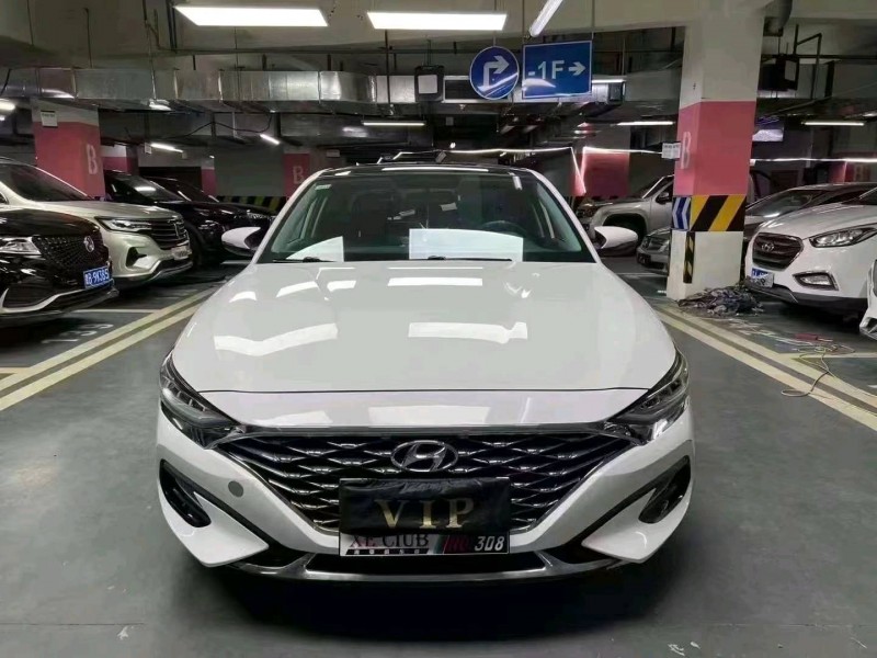 成都21年现代菲斯塔1