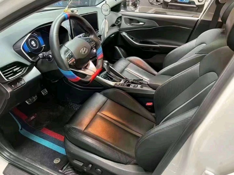 成都21年现代菲斯塔4