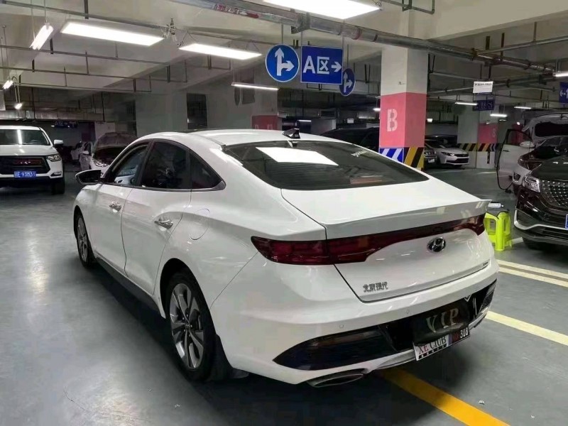 成都21年现代菲斯塔7