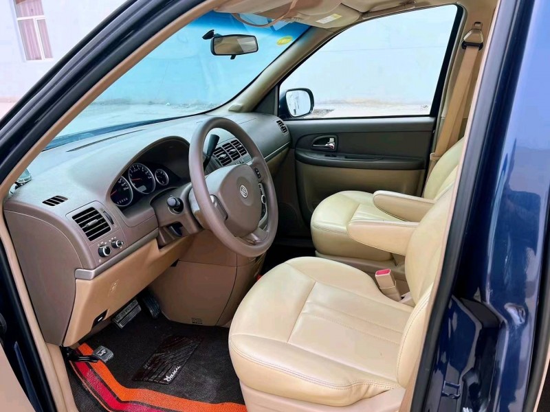 北京14年别克GL85