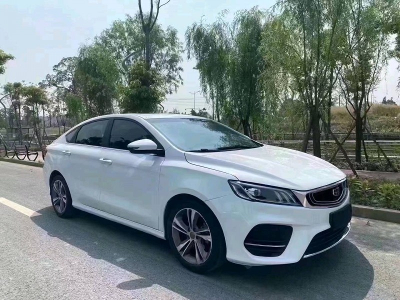 成都19年吉利缤瑞2