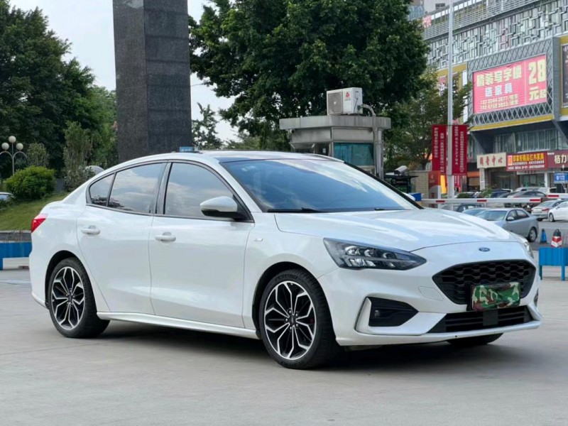 东莞20年福特福克斯2